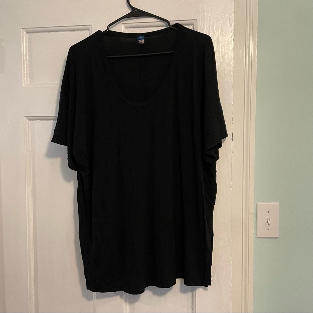 Old Navy Luxe Swing Tee Shirt Black